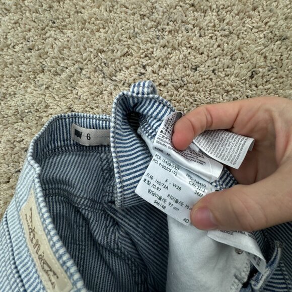 LEVI'S WOMEN'S SHORTS STRIPED BLUE WHITE SIZE 6 COTTON BLEND Stretch White Tab - Picture 13 of 15